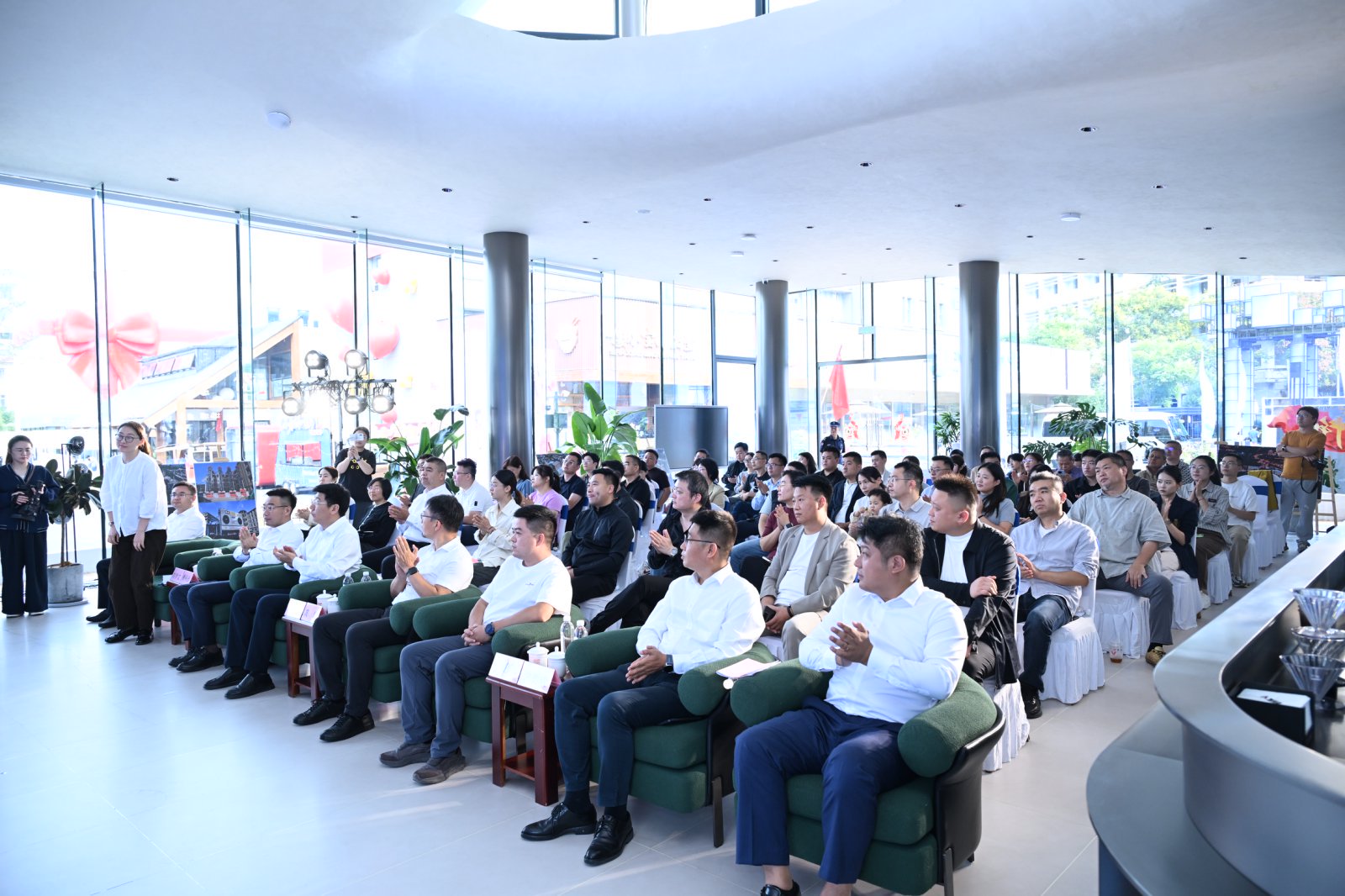 bc2551166k86da1fe546574260638e28.jpg bc2551166k86da1fe546574260638e28.jpg